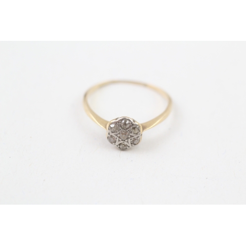 103 - 18ct gold platinum topped vintage diamond set floral cluster ring (1.4g AS SEEN - MISHAPEN Size  L