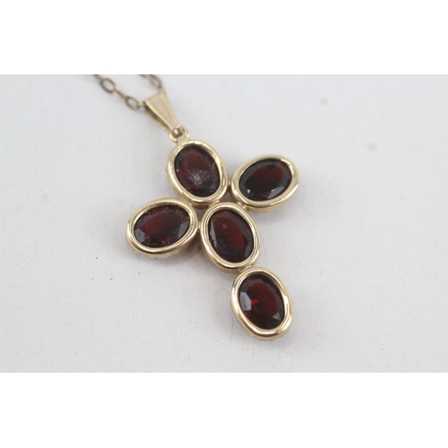 115 - 9ct gold garnet cross pendant necklace (2.2g)