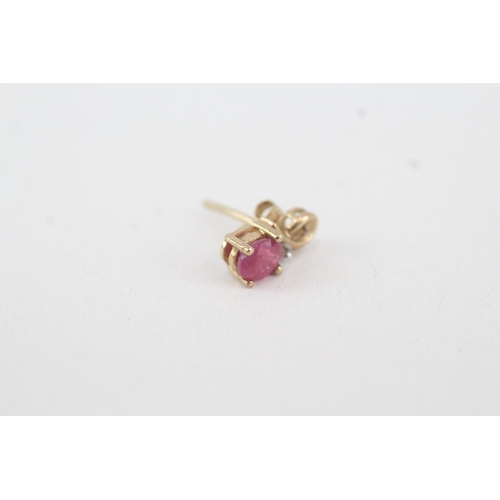 119 - 9ct gold diamond and ruby set stud earrings (1.1g)