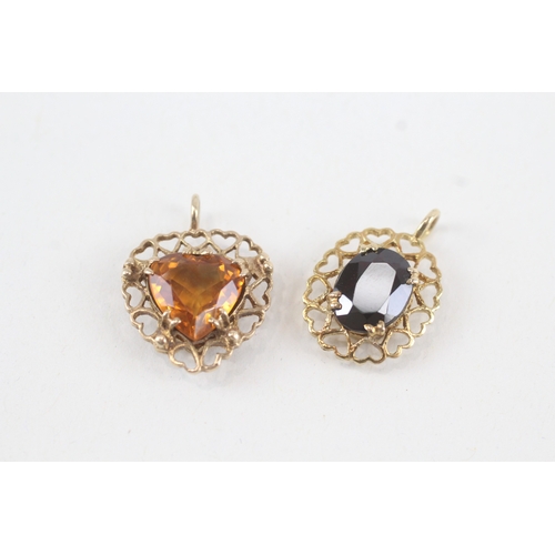 122 - 2 x 9ct gold vintage citrine & garnet pendants (3.8g)