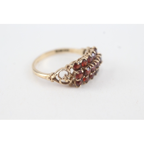 123 - 9ct gold vintage garnet dress ring (2.8g) Size  Q