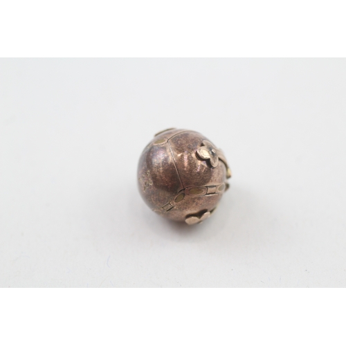 5 - 9ct gold & silver vintage masonic ball charm (5g)