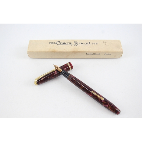 535 - Vintage Conway Stewart 12 Burgundy Fountain Pen w/ 14ct Gold Nib Writing Boxed