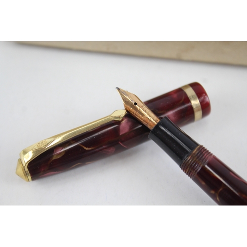 535 - Vintage Conway Stewart 12 Burgundy Fountain Pen w/ 14ct Gold Nib Writing Boxed