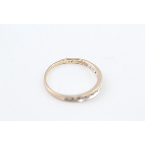 84 - 9ct gold diamond half eternity ring (1.4g) Size  P