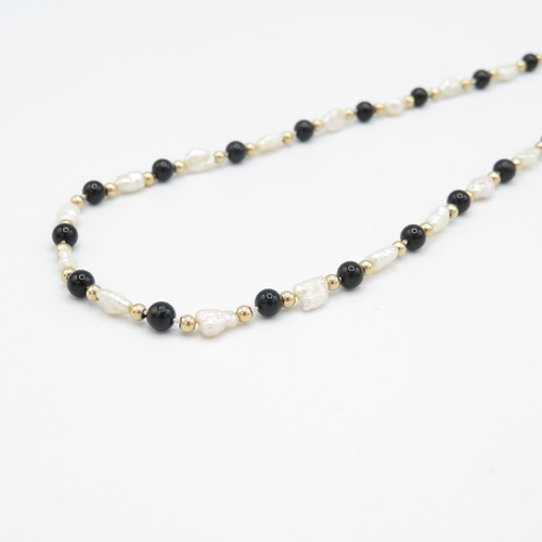 2 - 9ct gold black onyx & pearl necklace (5.6g)