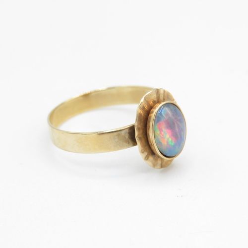 4 - 9ct gold vintage opal dress ring (1.9g) Size  O 1/2