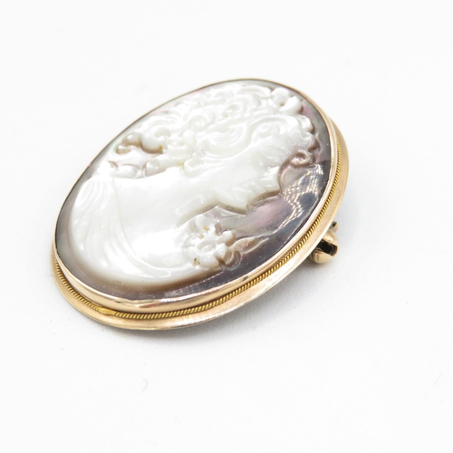 7 - 9ct gold vintage shell cameo brooch (4.2g)