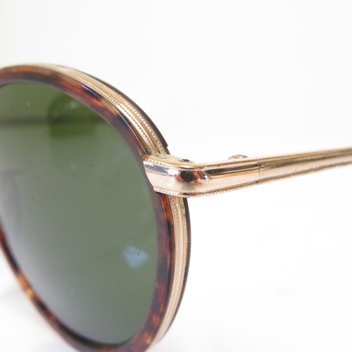 481 - 4 x Designer Sunglasses including Giorgio Armani / Versace / Chanel / Gucci - All with Cases