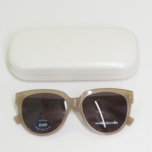 483 - 4 x Designer Sunglasses including Marc Jacobs / Ted Baker / DKNY / Timberland - All with Cases