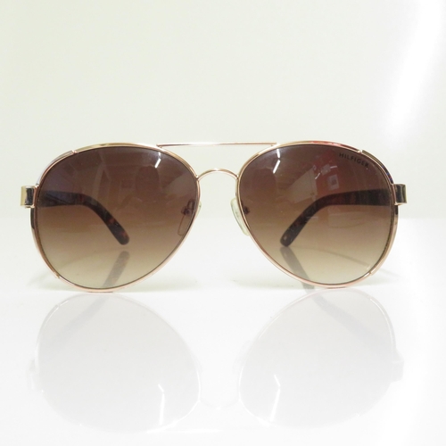 482 - 4 x Designer Sunglasses including Michael Kors / Bvlgari / Tommy Hilfiger / Marc Jacobs - All with C... 