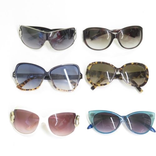 487 - 6 x Designer Sunglasses including Dolce & Gabbana / Calvin Klein / Jessica Simpson / Marc Jacobs / C... 