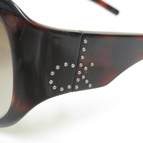 487 - 6 x Designer Sunglasses including Dolce & Gabbana / Calvin Klein / Jessica Simpson / Marc Jacobs / C... 