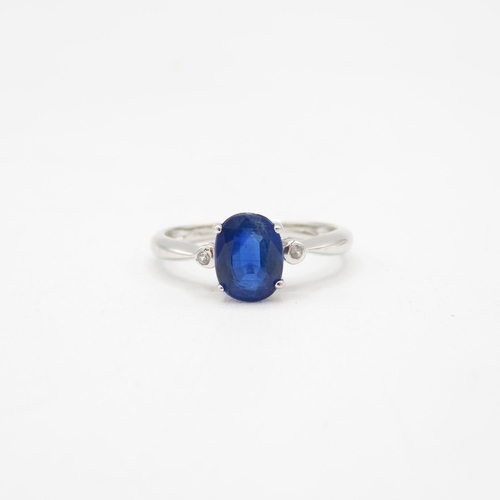 23 - 9ct white gold kyanite single stone ring with diamond sides (2.1g) Size  N