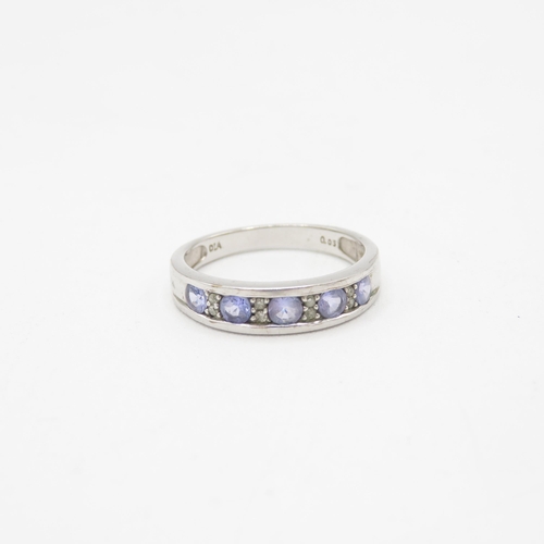 26 - 9ct gold tanzanite & diamond half eternity ring (2.7g) Size  P