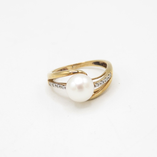 46 - 9ct gold cultured pearl & diamond dress ring (2.5g) Size  L