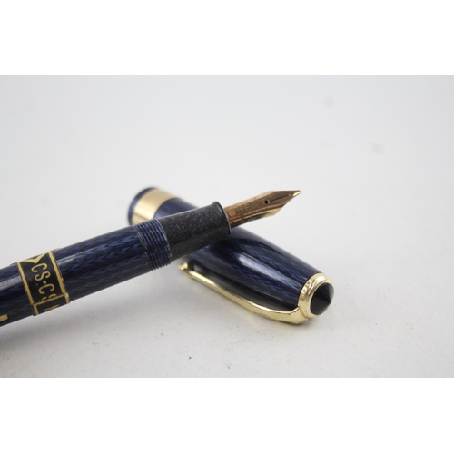 447 - Vintage CONSWAY STEWART 27 Navy Fountain Pen w/ 14ct Gold Nib WRITING