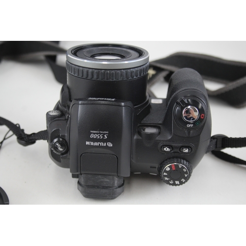 390 - Fujifilm Finepix S5500 Digital Bridge Camera Working w/ Fujinon Lens