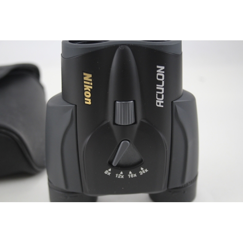 397 - Nikon Aculon T11 8-24x25 4.6° Compact Binoculars Working w/ Original Case