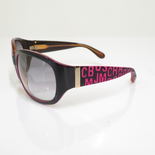 370 - 4 x Designer Sunglasses including Gant / Guess / Marc Jacobs / Gucci  - All with Cases