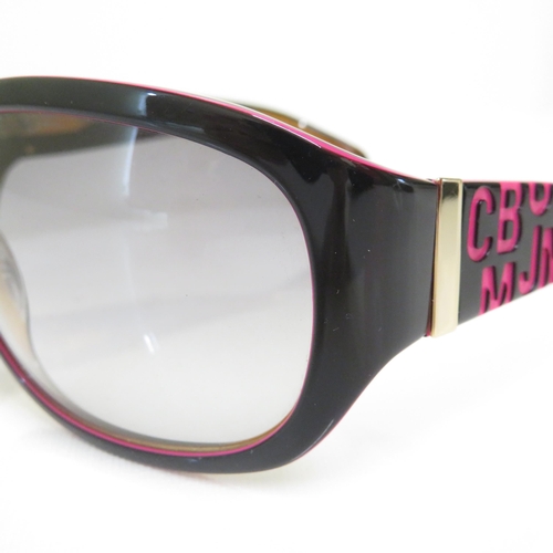 370 - 4 x Designer Sunglasses including Gant / Guess / Marc Jacobs / Gucci  - All with Cases