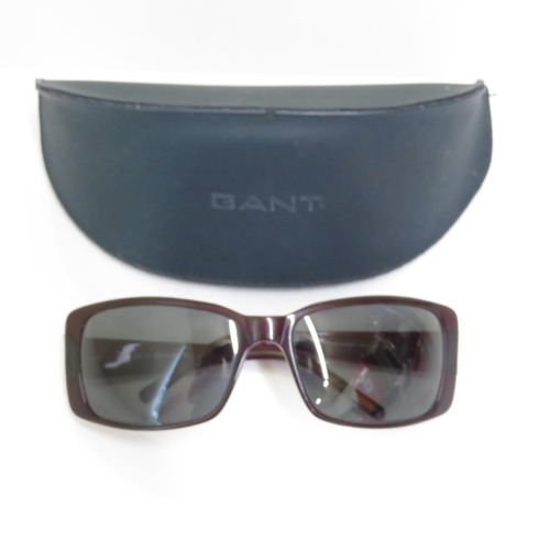 370 - 4 x Designer Sunglasses including Gant / Guess / Marc Jacobs / Gucci  - All with Cases