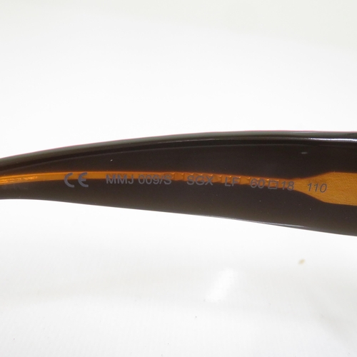 370 - 4 x Designer Sunglasses including Gant / Guess / Marc Jacobs / Gucci  - All with Cases