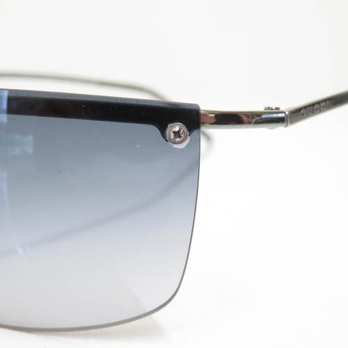 370 - 4 x Designer Sunglasses including Gant / Guess / Marc Jacobs / Gucci  - All with Cases