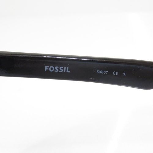 375 - 7 x Designer Sunglasses including  Gucci / French Connection / Timberland / Fossil / Dolce & Gabbana