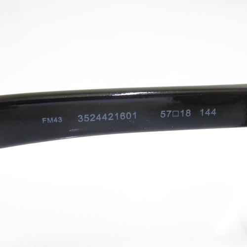 375 - 7 x Designer Sunglasses including  Gucci / French Connection / Timberland / Fossil / Dolce & Gabbana