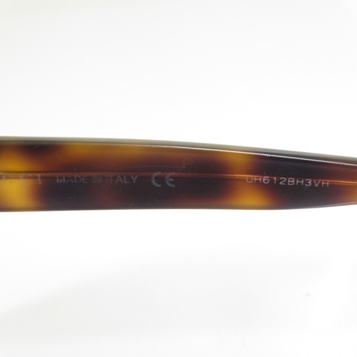 375 - 7 x Designer Sunglasses including  Gucci / French Connection / Timberland / Fossil / Dolce & Gabbana