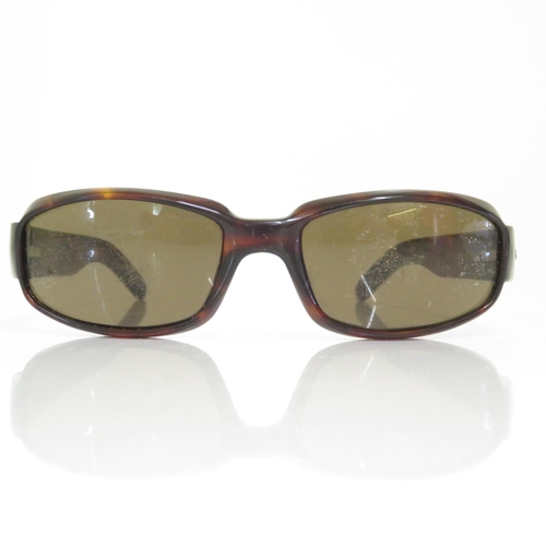 376 - 6 x Designer Sunglasses including  Oakley / Karrimor / Gucci / Polo / Ralph Lauren / Guess