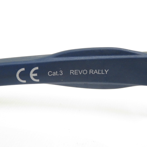 376 - 6 x Designer Sunglasses including  Oakley / Karrimor / Gucci / Polo / Ralph Lauren / Guess