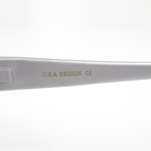 376 - 6 x Designer Sunglasses including  Oakley / Karrimor / Gucci / Polo / Ralph Lauren / Guess