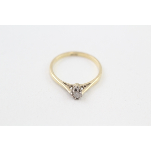 105 - 18ct gold round brilliant diamond single stone ring (2g) Size  N