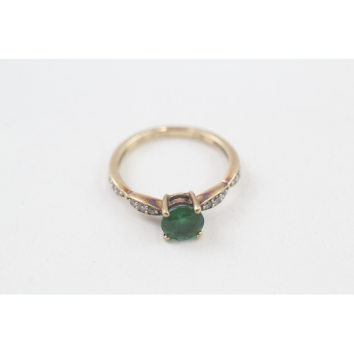 50 - 9ct gold emerald paste single stone ring with cubic zirconia set shoulders(1.7g) Size  L