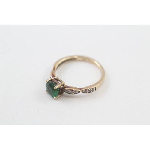 50 - 9ct gold emerald paste single stone ring with cubic zirconia set shoulders(1.7g) Size  L