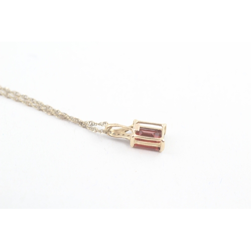 140 - 9ct gold garnet and diamond pendant with 9ct gold chain (1.5g)