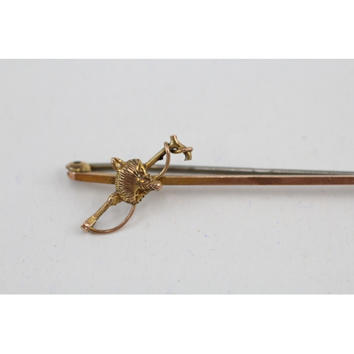 164 - 9ct gold antique fox head bar brooch (1.6g)