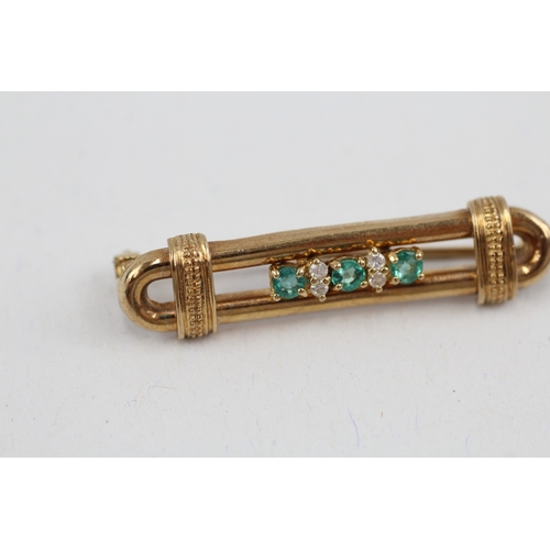 165 - 9ct gold emerald & diamond brooch (2.4g)