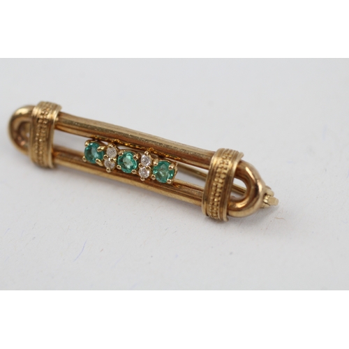 165 - 9ct gold emerald & diamond brooch (2.4g)