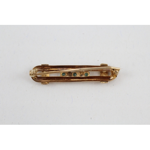 165 - 9ct gold emerald & diamond brooch (2.4g)