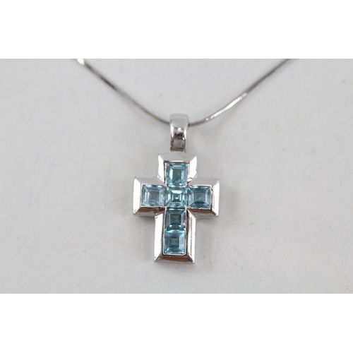 170 - 9ct gold square cut blue topaz cross pendant necklace (3.8g)