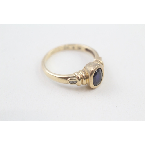 182 - 9ct gold sapphire single stone ring with diamond set shoulders (2.5g) Size  M