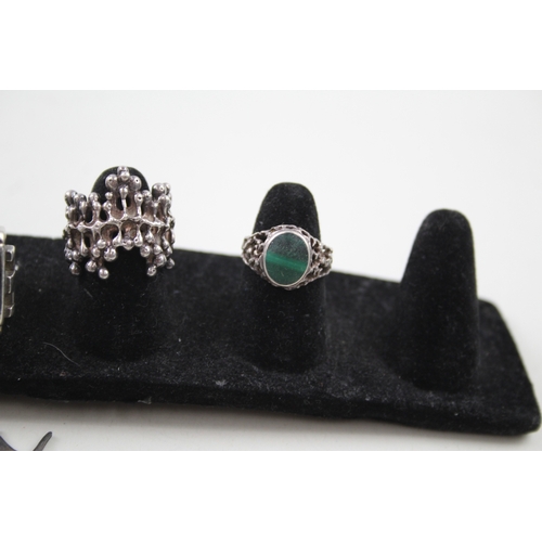 210 - A collection of modernist jewellery including Malachite