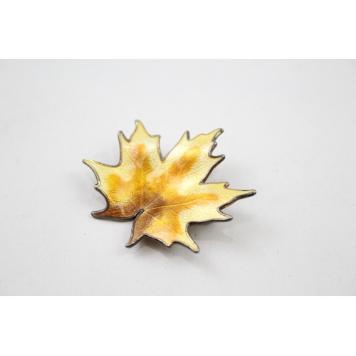 212 - Silver enamel maple leaf brooch by Hroar Prydz