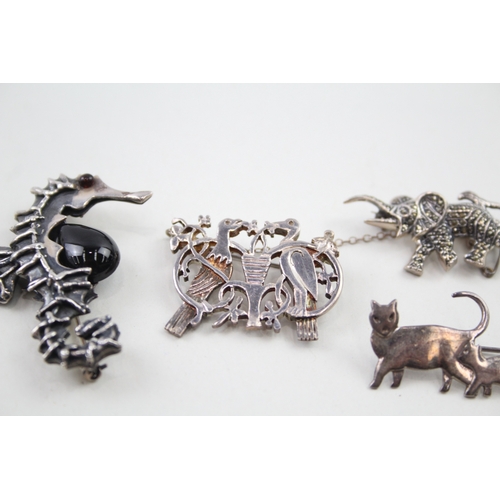 230 - Five silver animal brooches including gemstone