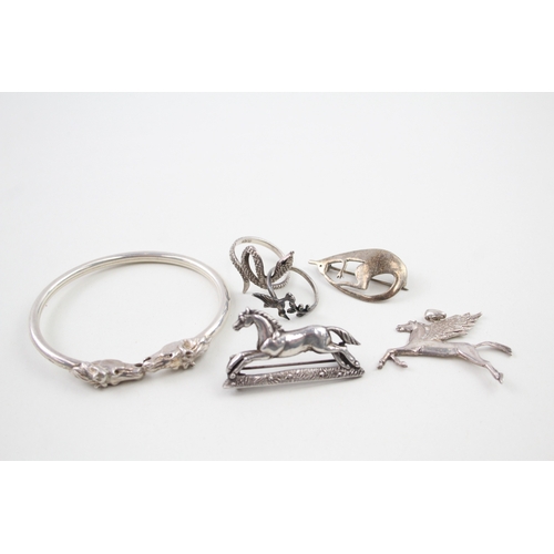 236 - A collection of silver animal jewellery