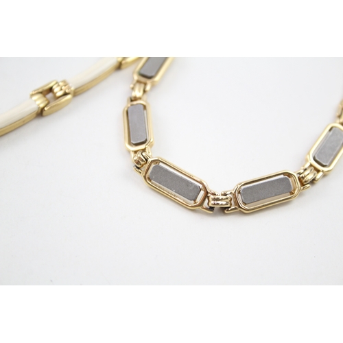 246 - A collection of gold tone jewellery by designer Nina Ricci