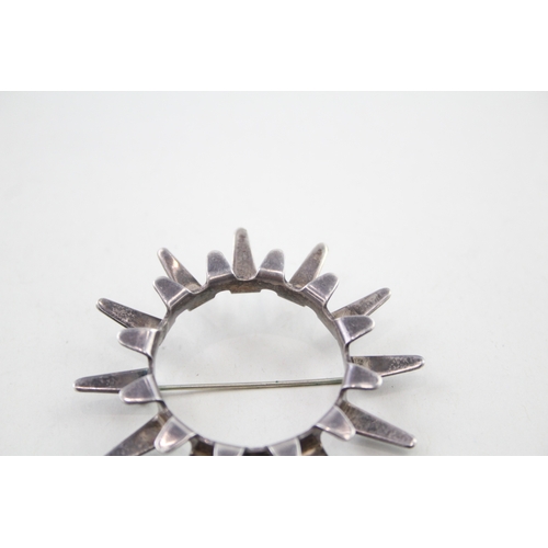 256 - Silver modernist brooch by Tone Vigeland Norway